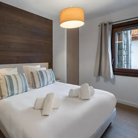 Apartment Proche Pistes Avec Jardin, Parking, Casier A - 5 Min A Pied Du Centre De - Fr-1-569-138 *