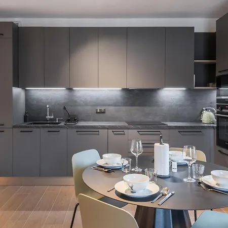 Proche Pistes Avec Jardin, Parking, Casier A - 5 Min A Pied Du Centre De - Fr-1-569-138 Apartment